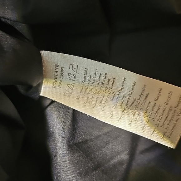 Womens Everlane Renew Puffy Puff Jacket Medium - Picture 4 of 5